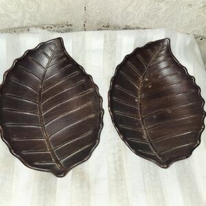 Brown Wooden  Leaf-Shaped Decorative Plates